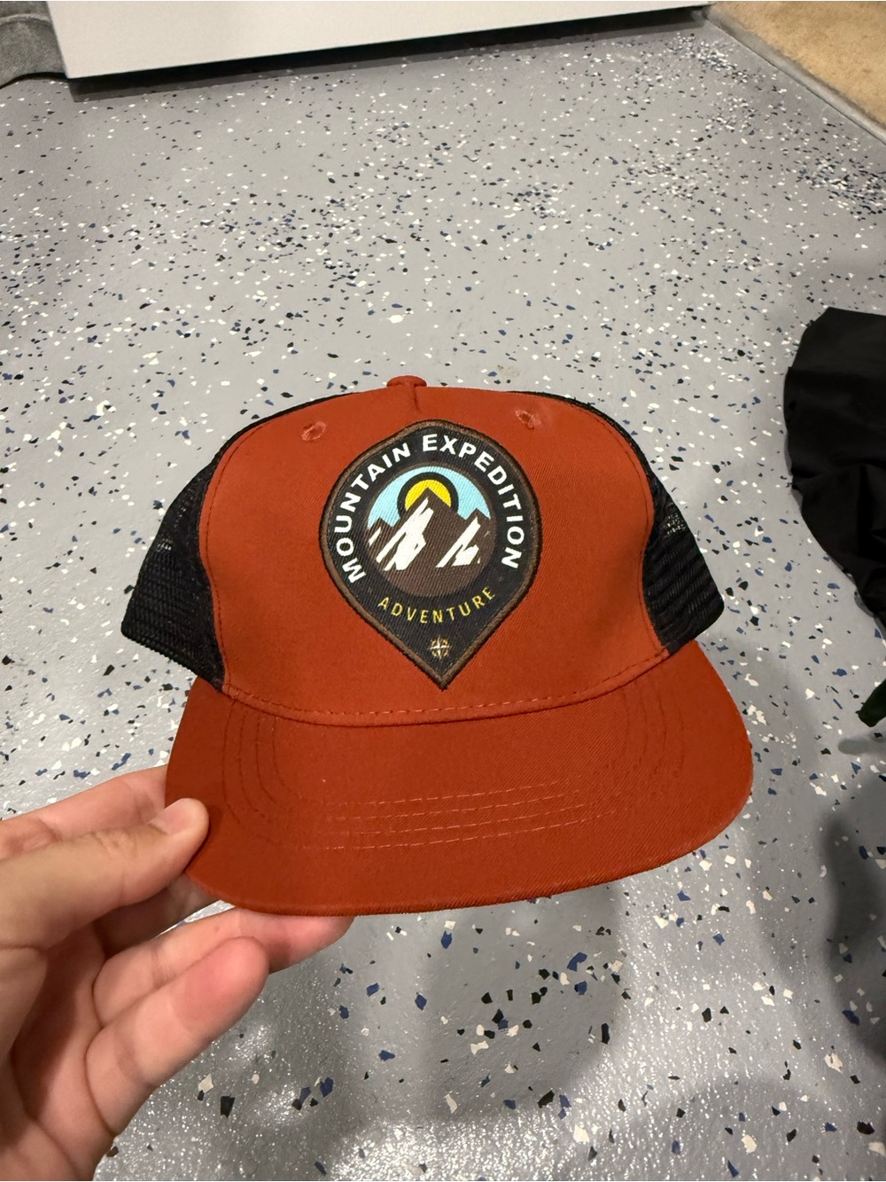 NWT kids mesh trucker hat wonder nation